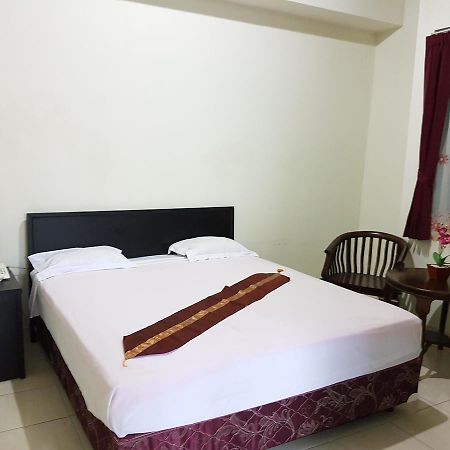 Ning Ed-Hotel Malang Buitenkant foto