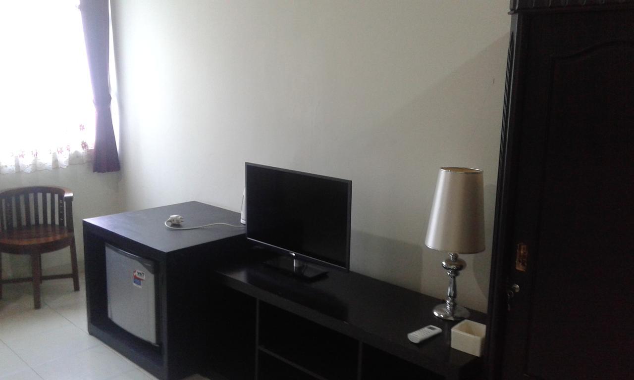 Ning Ed-Hotel Malang Buitenkant foto