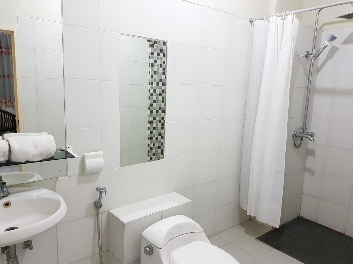 Ning Ed-Hotel Malang Buitenkant foto