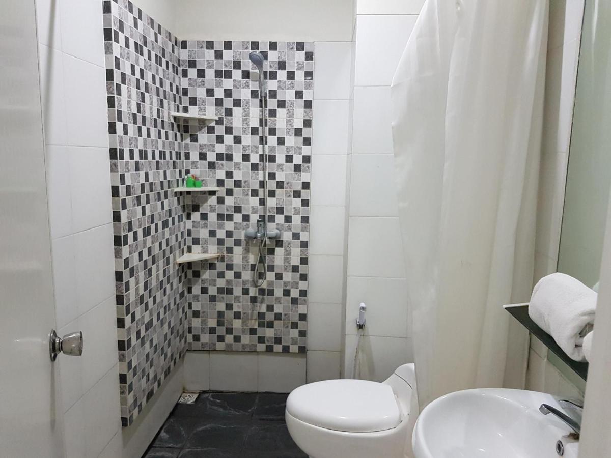 Ning Ed-Hotel Malang Kamer foto